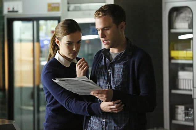 Fitz and Simmons Plan on Agents of S.H.I.E.L.D. Season 2 Episode 2