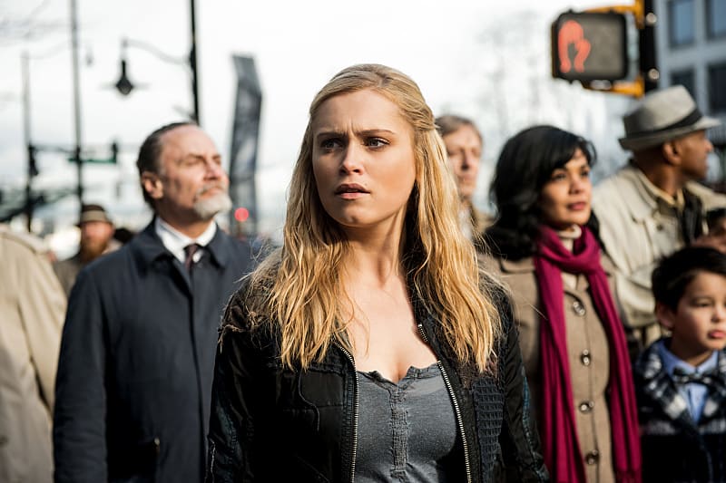 Inside the City of Light - The 100 Season 3 Episode 16