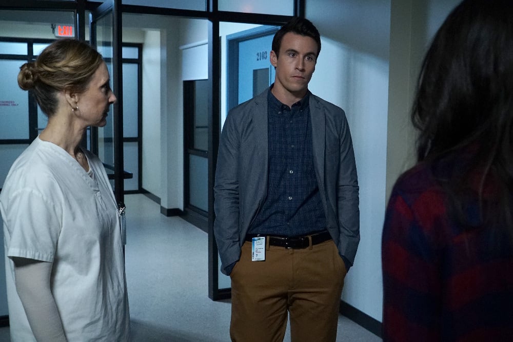 What's He Up To? - Pretty Little Liars