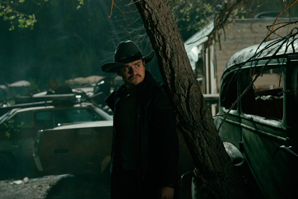 Keeping the peace - From Dusk Till Dawn Season 3 Episode 4