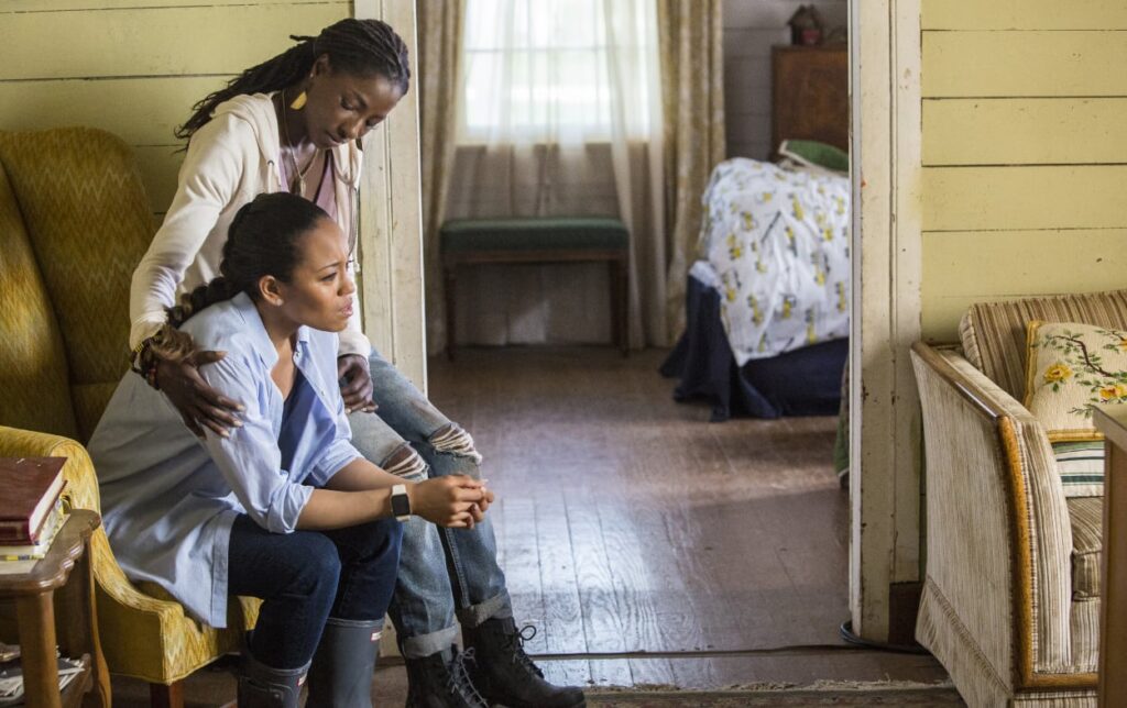 Nova Comforts Charley - Queen Sugar Season 1 Episode 9