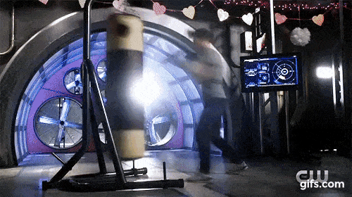 Broken Bag - The Flash Season 3 Episode 14