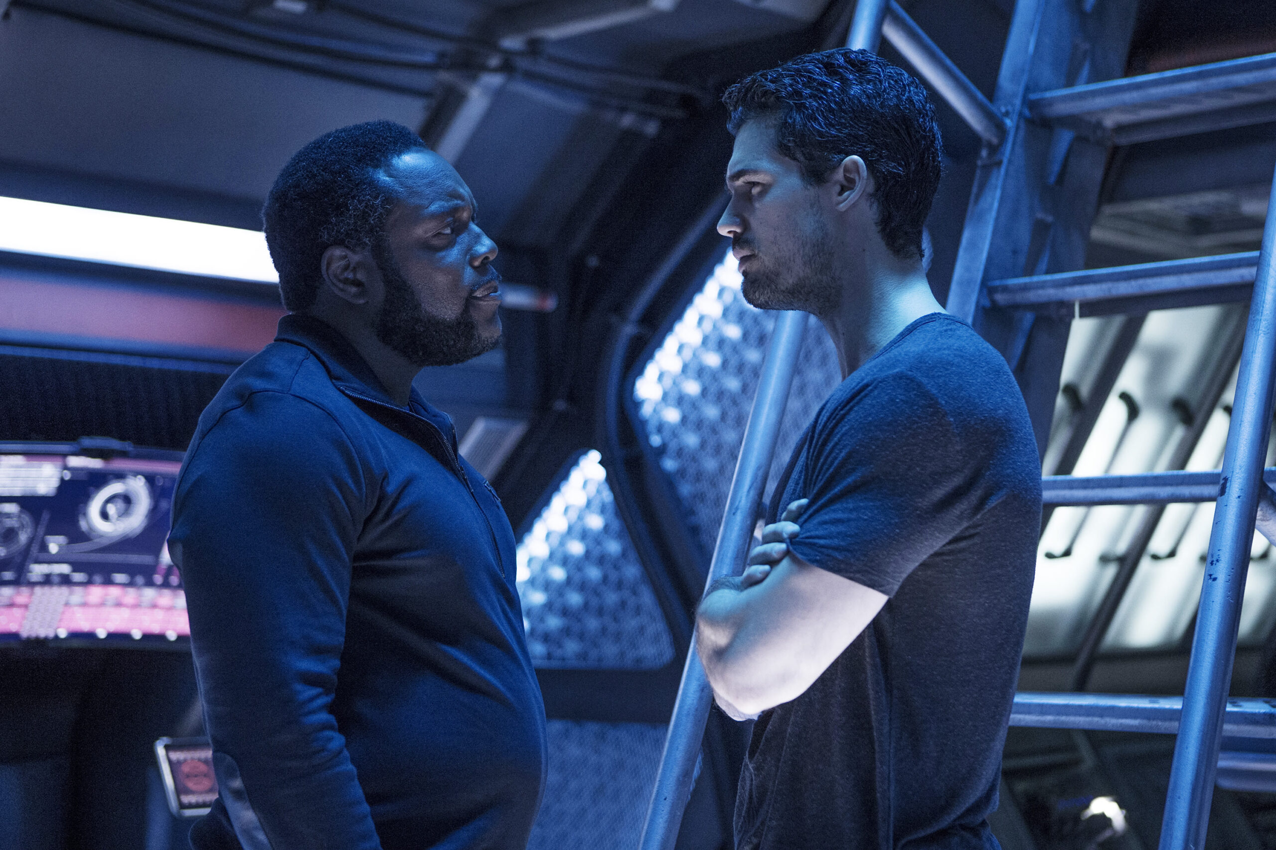 Johnson and Holden - The Expanse Season 2 Episode 6