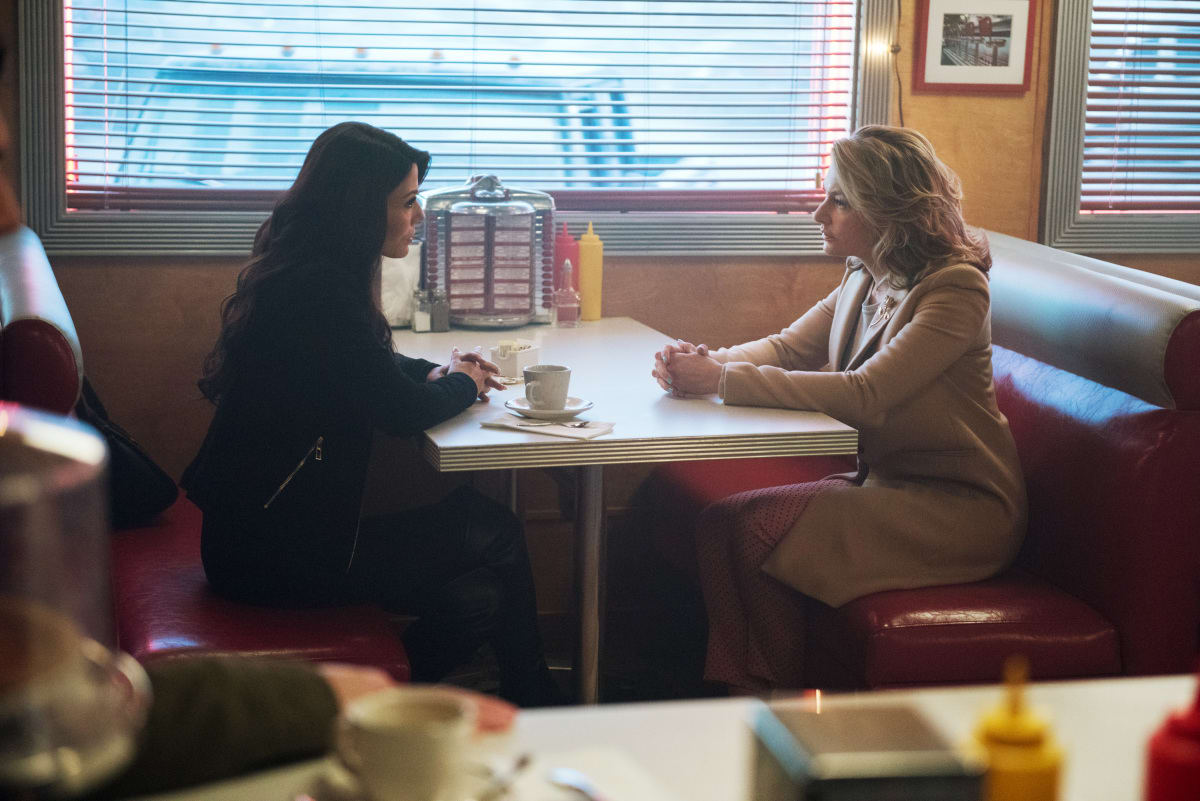 Meeting Of The Mothers - Riverdale Season 1 Episode 8