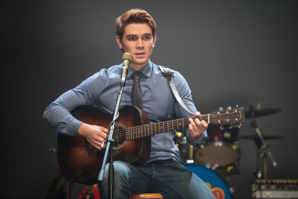Show Us What You've Got - Riverdale Season 1 Episode 6