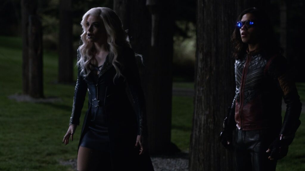 Working Together? - The Flash Season 3 Episode 23