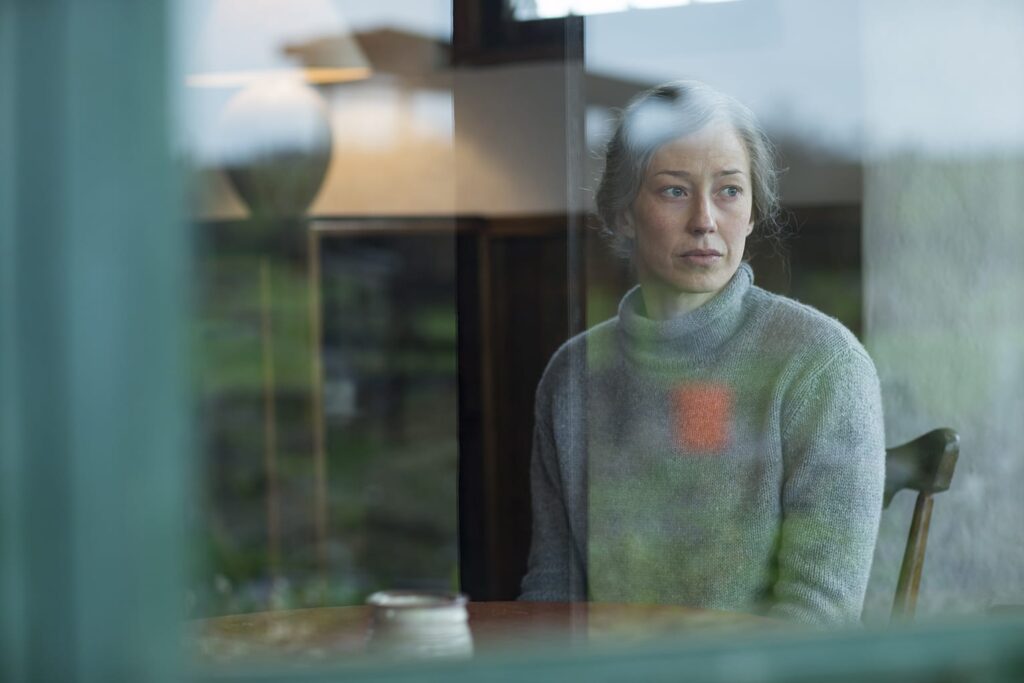 Alone in Her Home - The Leftovers Season 3 Episode 8
