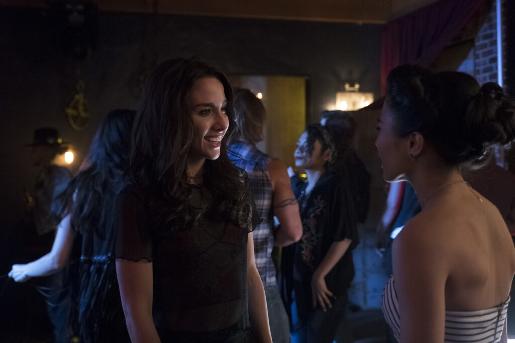 Come Here Often? - Stitchers Season 3 Episode 2