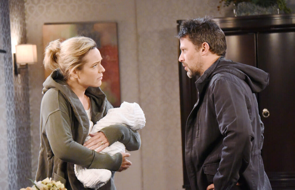 Nicole and Eric Sneak Around the Hospital - Days of Our Lives