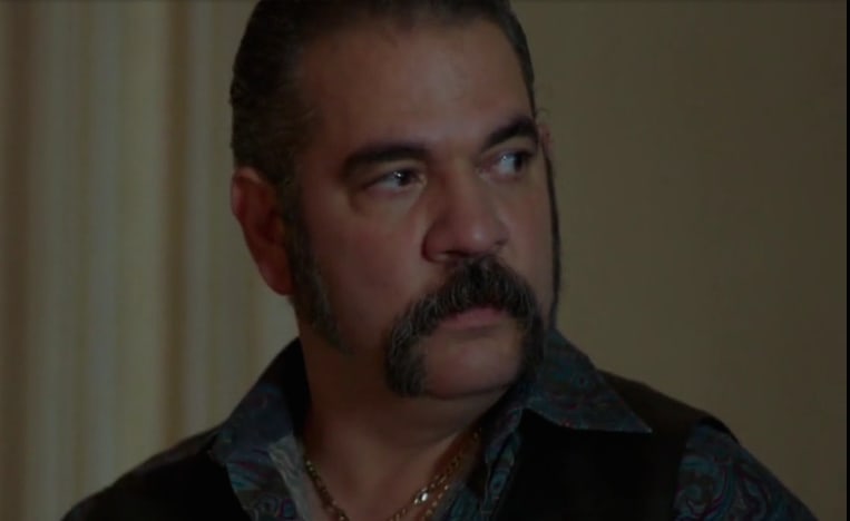 Pote Warns Teresa - Queen of the South Season 2 Episode 3