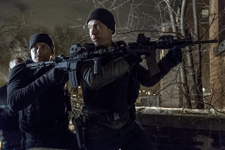 Night Raid - Chicago PD Season 3 Episode 14