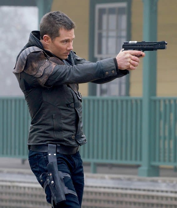 Searching for Hullen - Killjoys Season 3 Episode 3