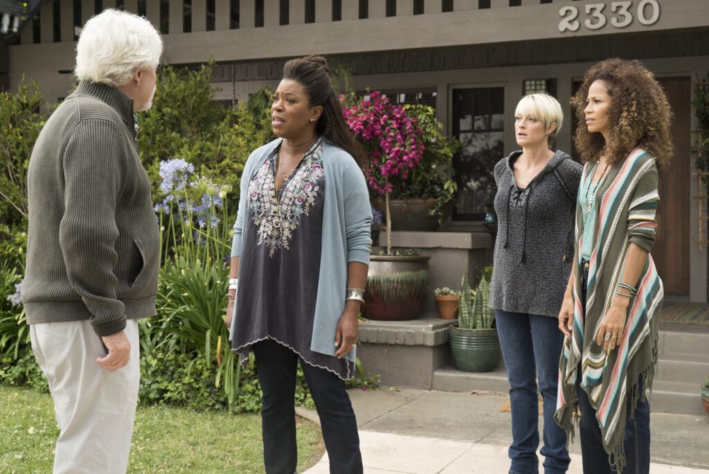 Trouble in Paradise - The Fosters Season 5 Episode 7