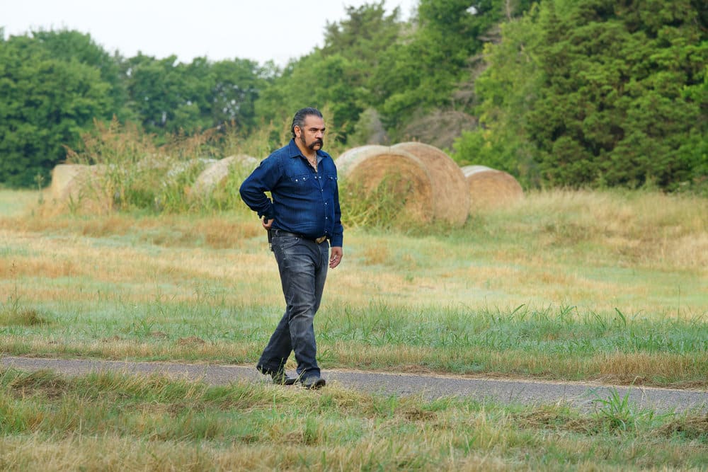 Pote Has Teresa's Back - Queen of the South Season 2 Episode 13