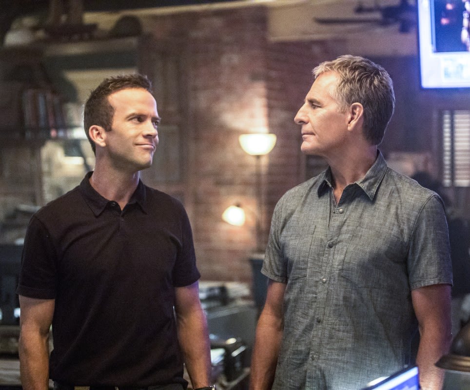 Right-Hand Man - NCIS: New Orleans Season 4 Episode 1