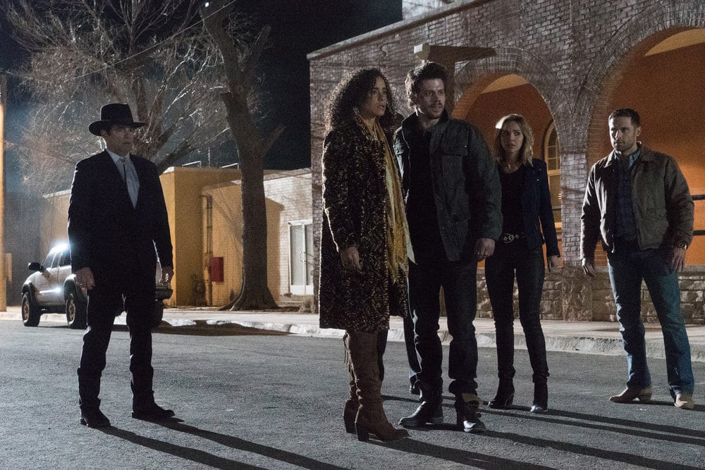 Something's Wrong - Midnight, Texas Season 1 Episode 8