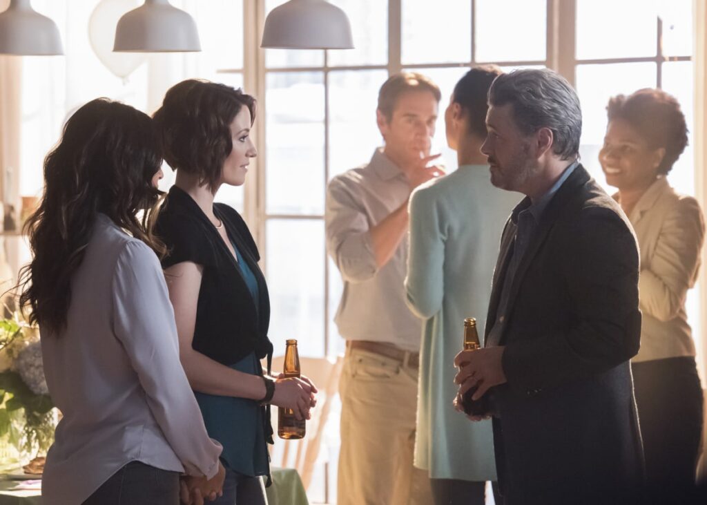 Meeting Maggie's Dad - Supergirl Season 3 Episode 3