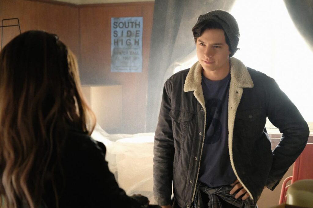 Southside High - Riverdale Season 2 Episode 3