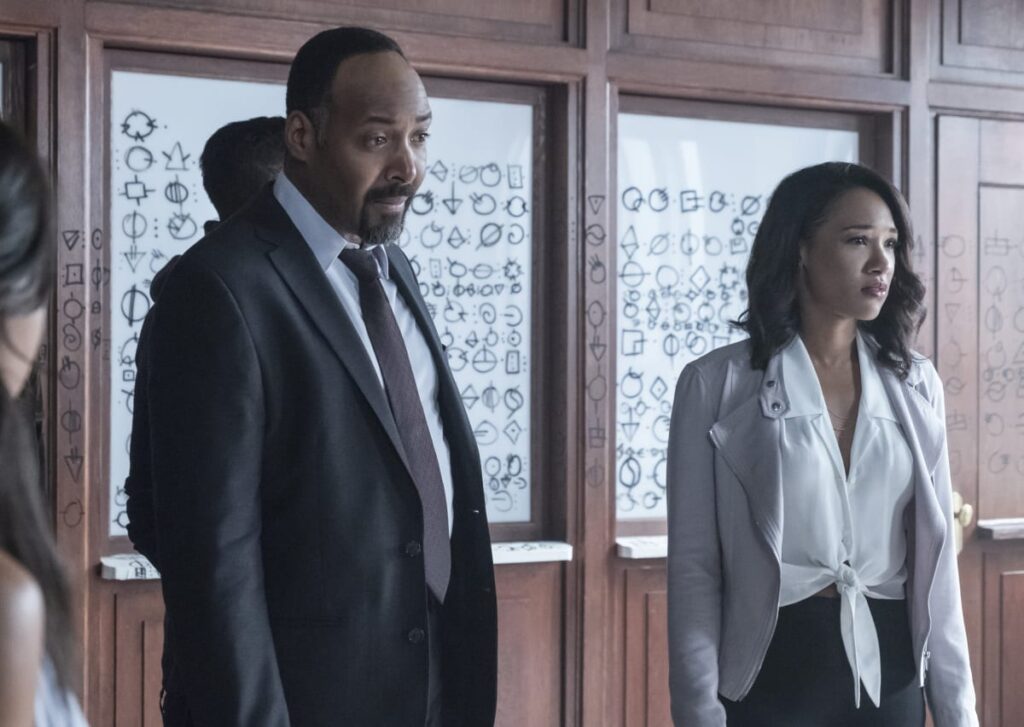 What Is Up With Those Symbols - The Flash Season 4 Episode 1