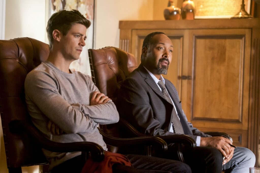 Barry Does Not Look Happy - The Flash Season 4 Episode 7