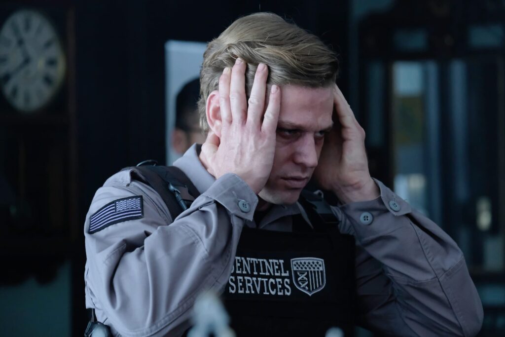 He Does Not Look Good - The Gifted Season 1 Episode 8