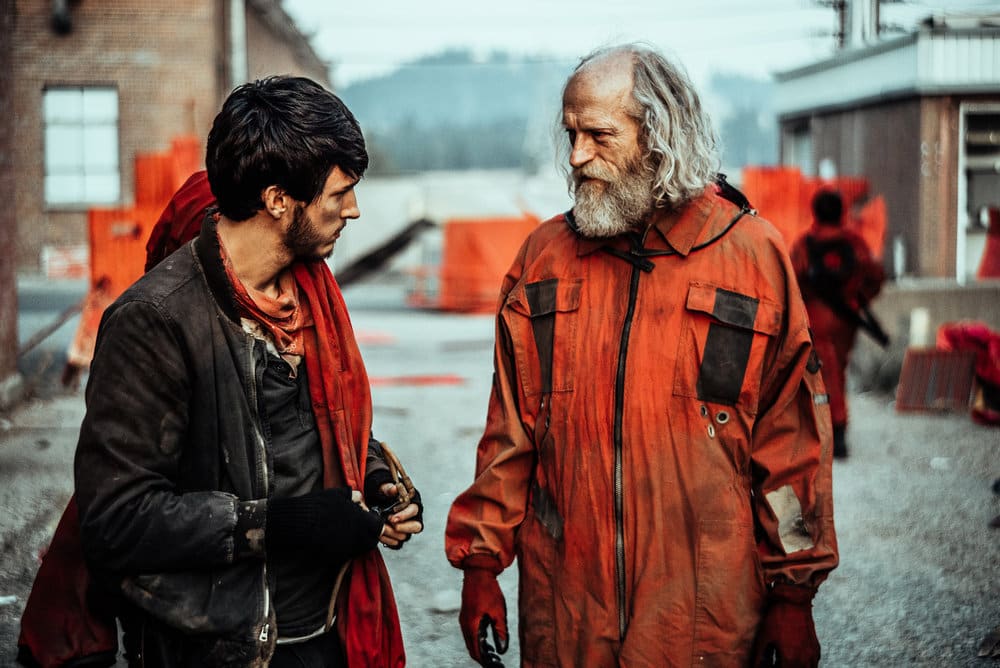 Doc and 10K Discuss the Situation - Z Nation Season 4 Episode 11
