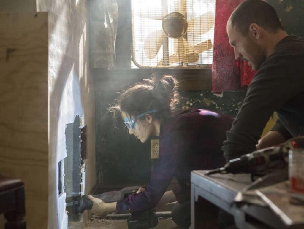 Fiona Takes Action - Shameless Season 8 Episode 11