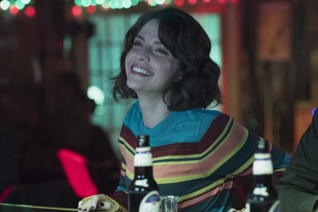 Lea in the bar - The Good Doctor Season 1 Episode 11