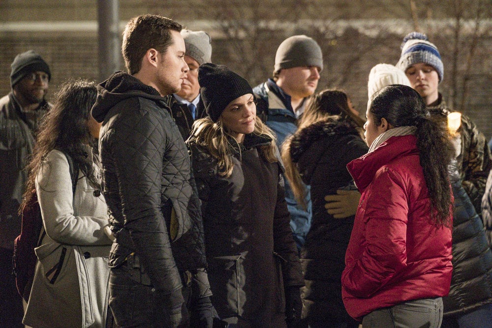 Anti-Police Rally - Chicago PD Season 5 Episode 14