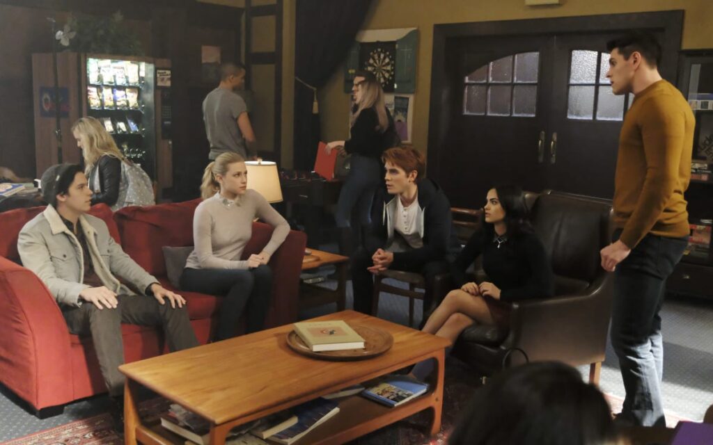 Safe Space - Riverdale Season 2 Episode 13