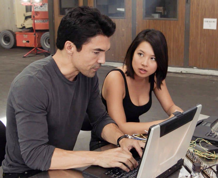 Tapping In - Hawaii Five-0 Season 8 Episode 15