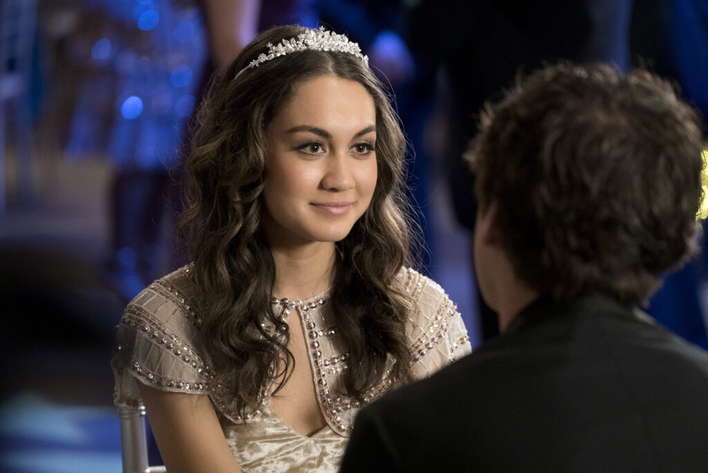 A Bubbly Mystery - The Fosters Season 5 Episode 9