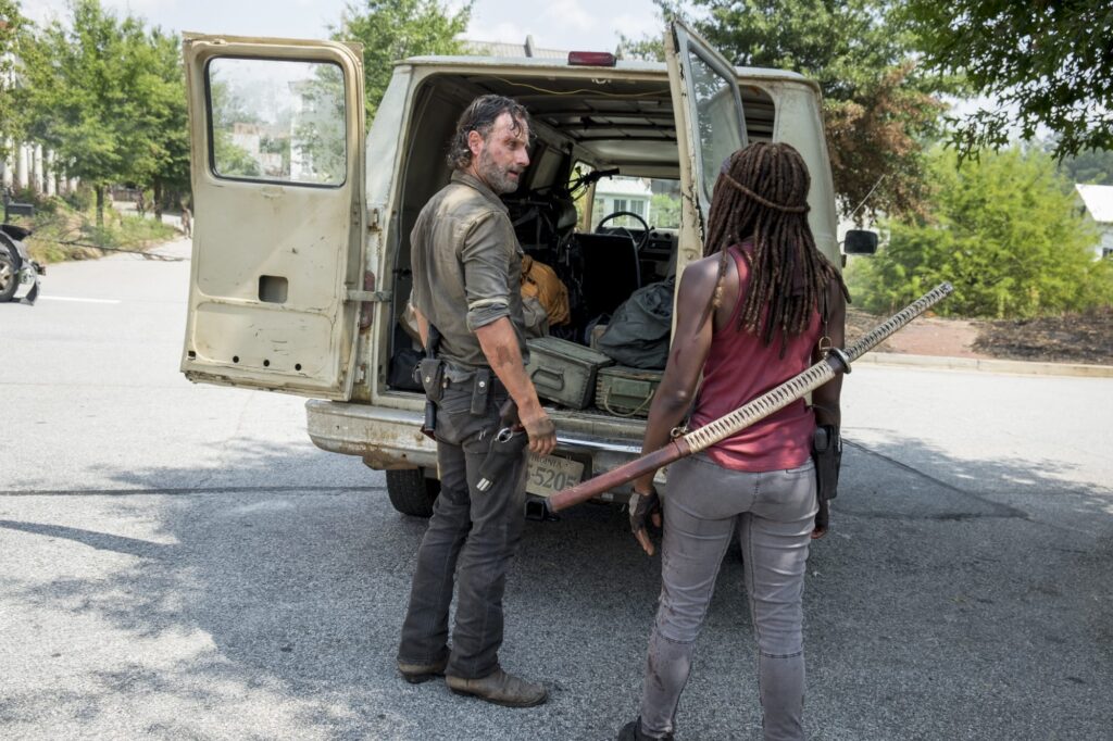 Load Up - The Walking Dead Season 8 Episode 10