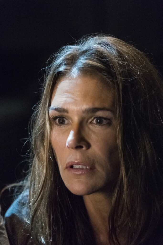 Abby Griffin in the Bunker - The 100 Season 5 Episode 2