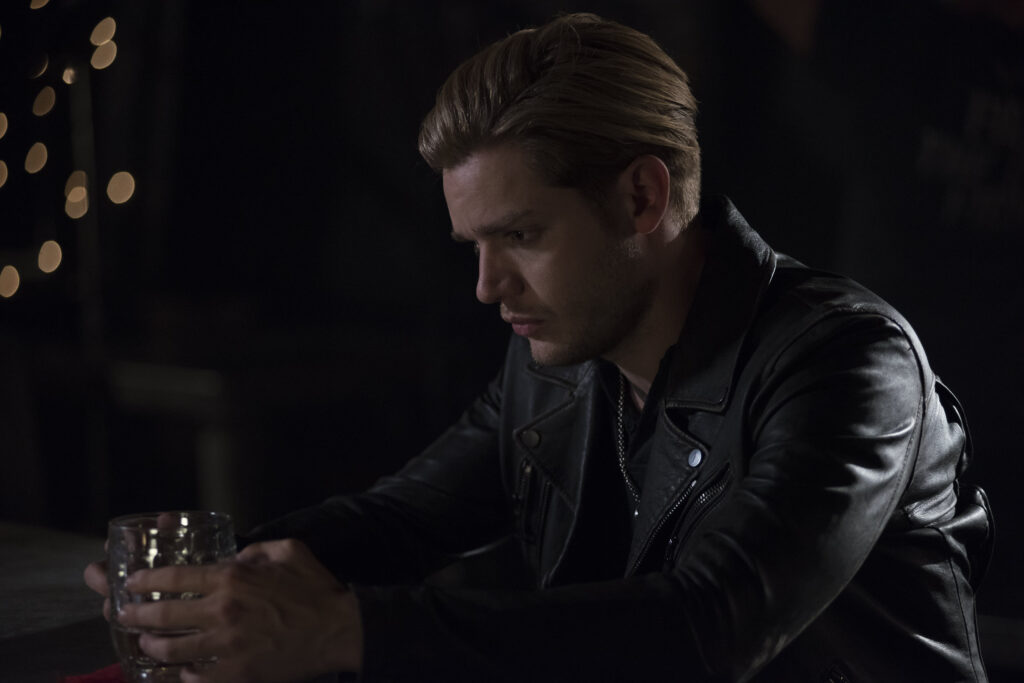 Drinking My Sorrows - Shadowhunters