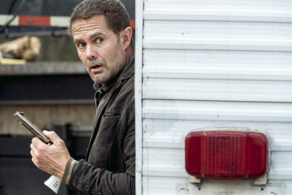 Duck and Cover - Fear the Walking Dead