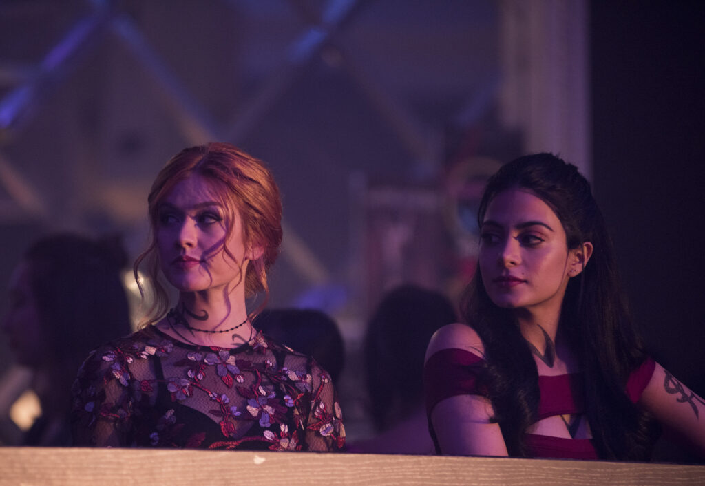 Witness Protection - Shadowhunters Season 3 Episode 3