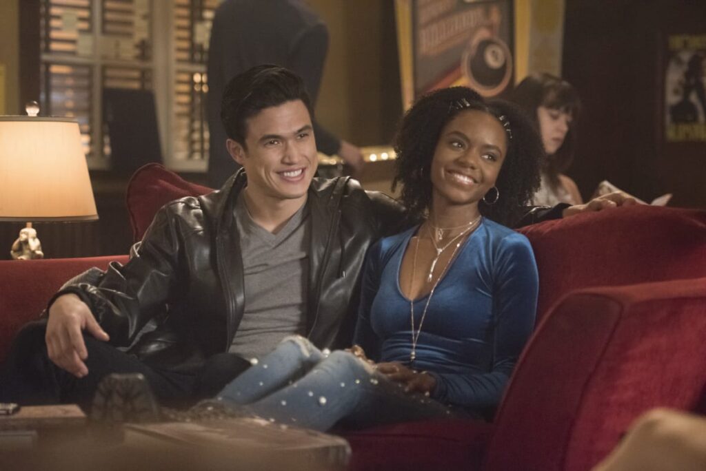All Smiles - Riverdale Season 2 Episode 22