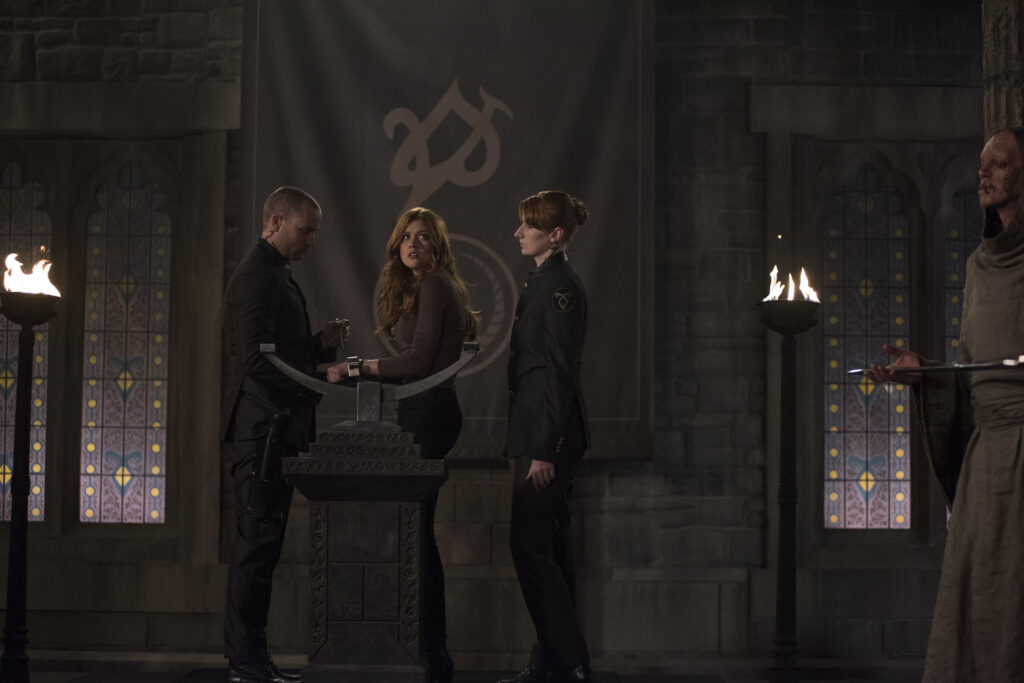 Before The Court - Shadowhunters Season 3 Episode 8