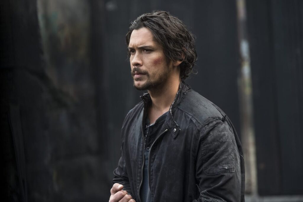 Bellamy Blake Preparing To Shift Sands - The 100 Season 5 Episode 5