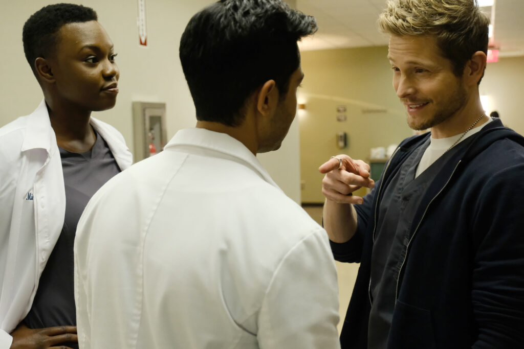 Here's Looking at You, Kid! - The Resident Season 1 Episode 12