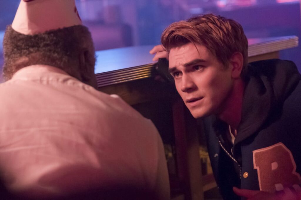 Seeking Shelter - Riverdale Season 2 Episode 21
