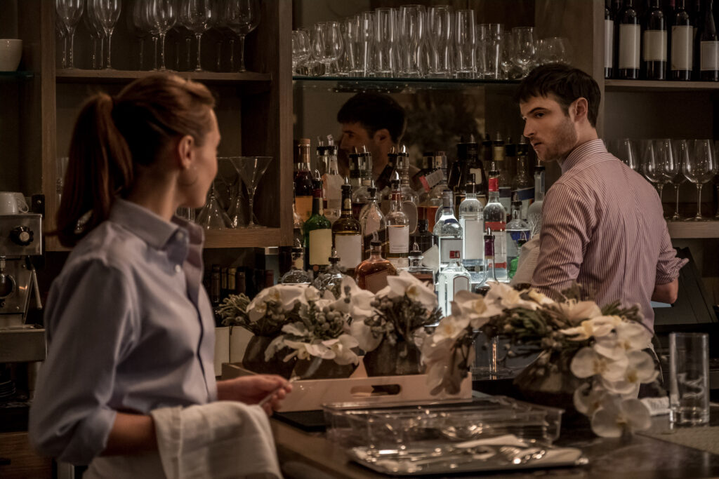 Tess Talks to Jake at the Bar - Sweetbitter Season 1 Episode 2