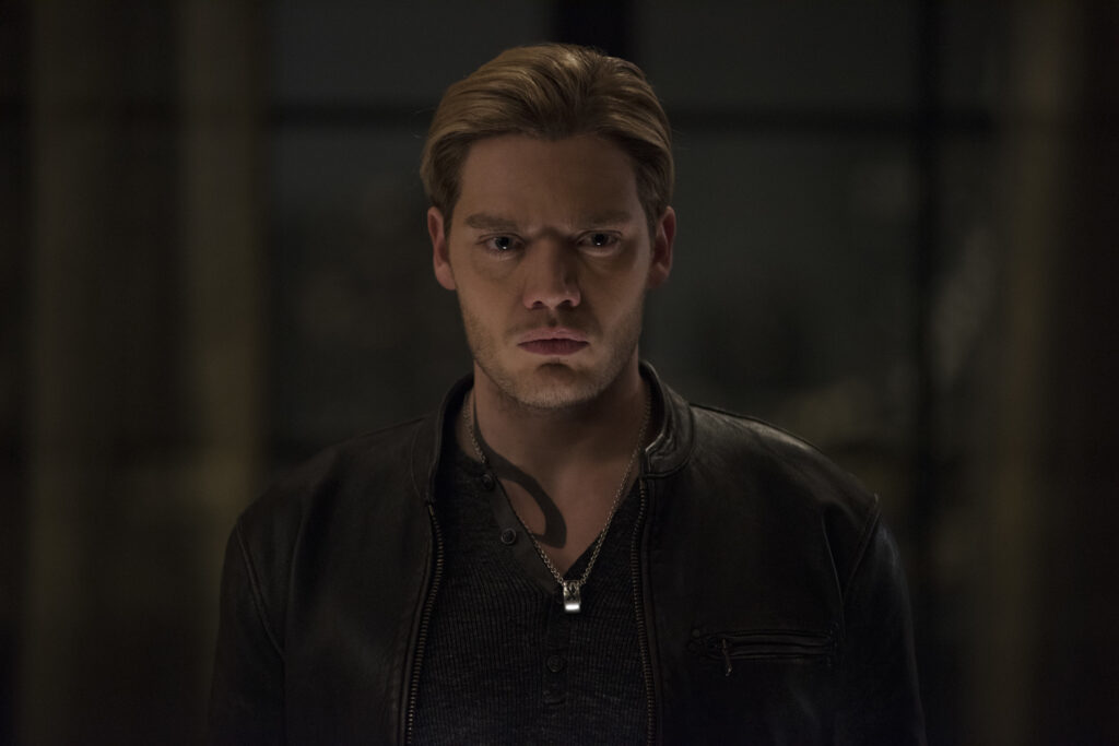 The Owl Demon - Shadowhunters Season 3 Episode 8