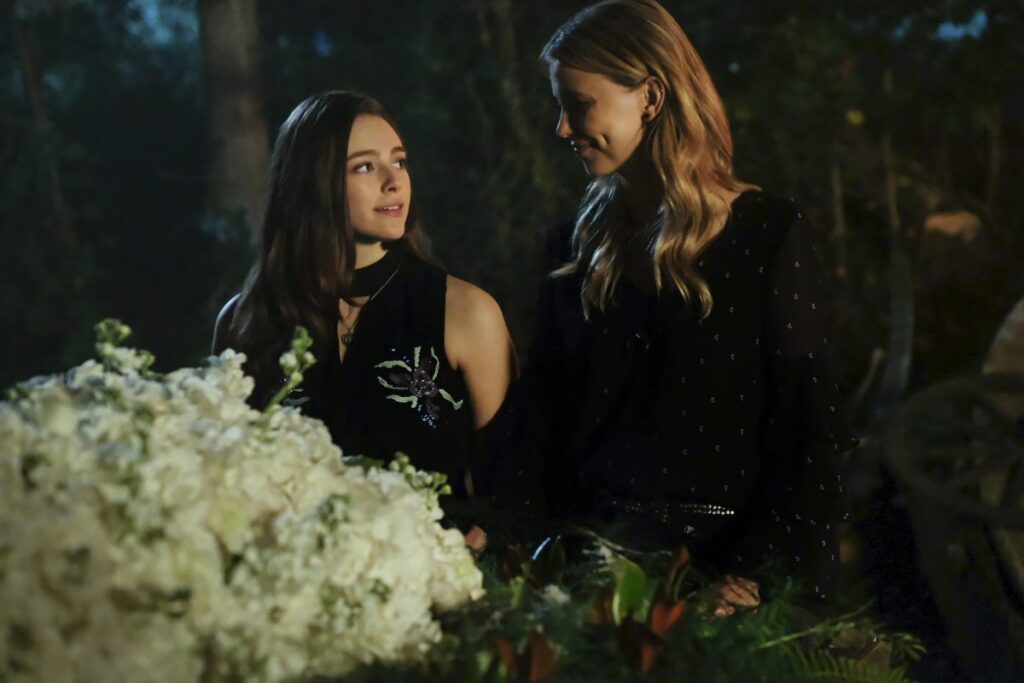 Saying Goodbye - The Originals Season 5 Episode 7