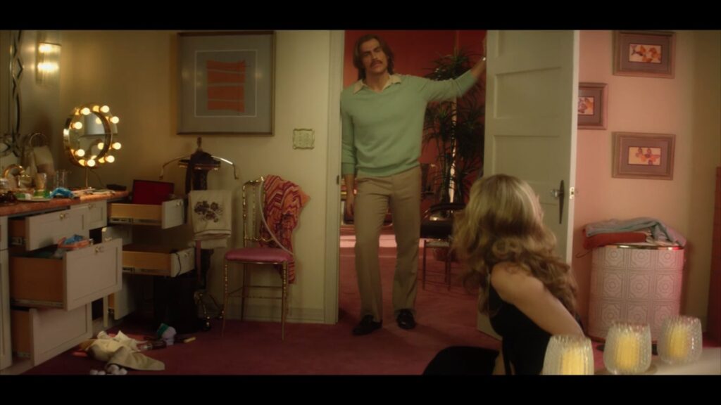 Difficult Position - American Woman Season 1 Episode 5