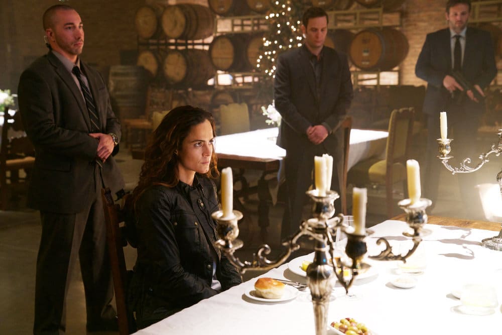 Teresa Negotiates - Queen of the South Season 3 Episode 5