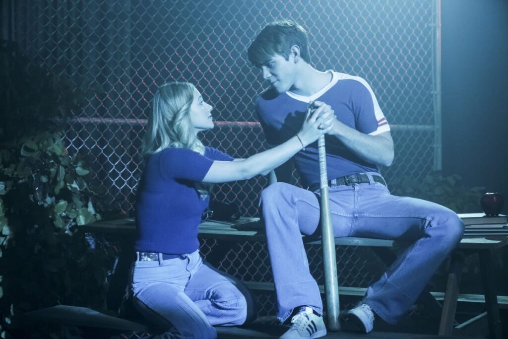 Blue Serenade - Riverdale Season 2 Episode 18