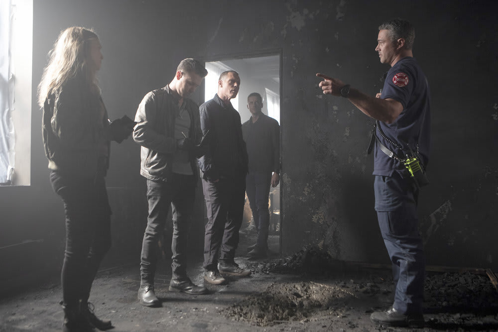 Finding the Truth - Chicago PD Season 6 Episode 2