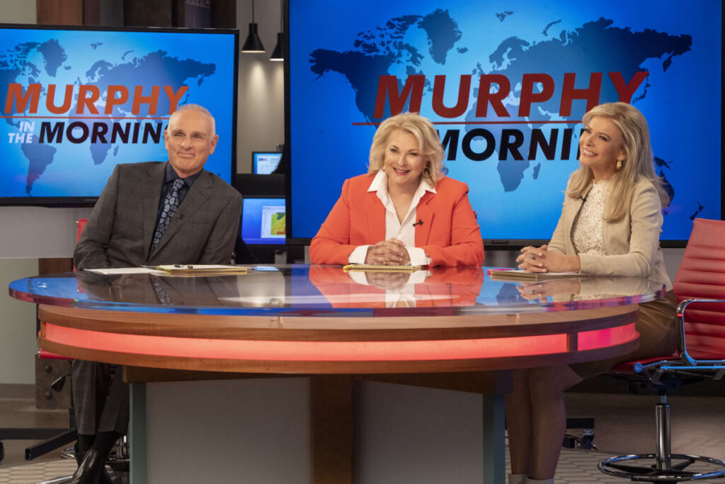 Murphy in the Morning - Murphy Brown Season 11 Episode 2